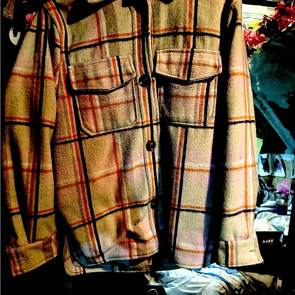 Women’s size small So